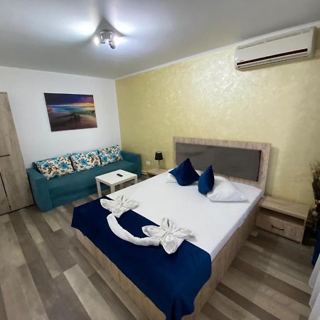 Casa Sea Breeze Hotel นาโวดาริ ภายนอก รูปภาพ